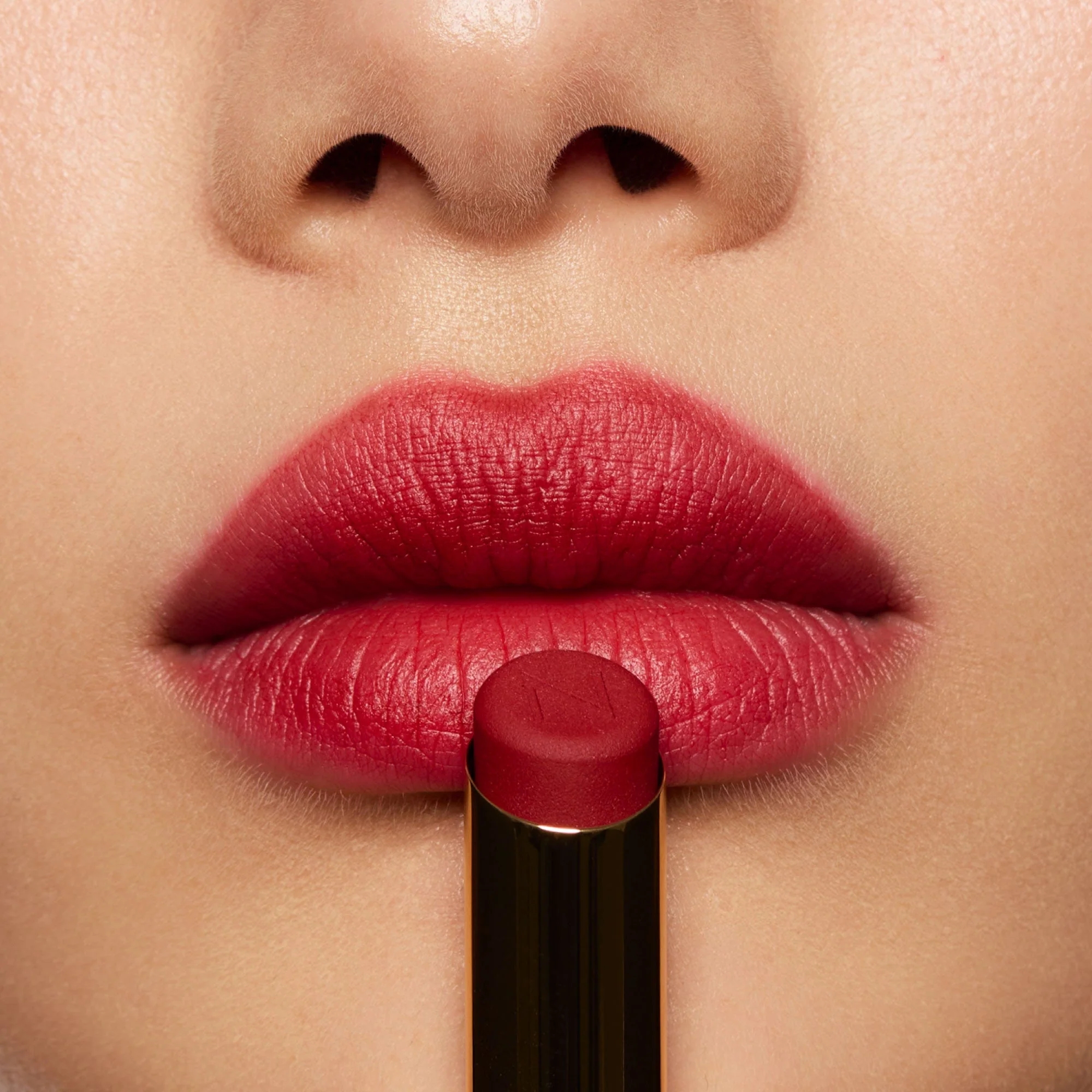 Beyond Blurry Lipstick - Image 35