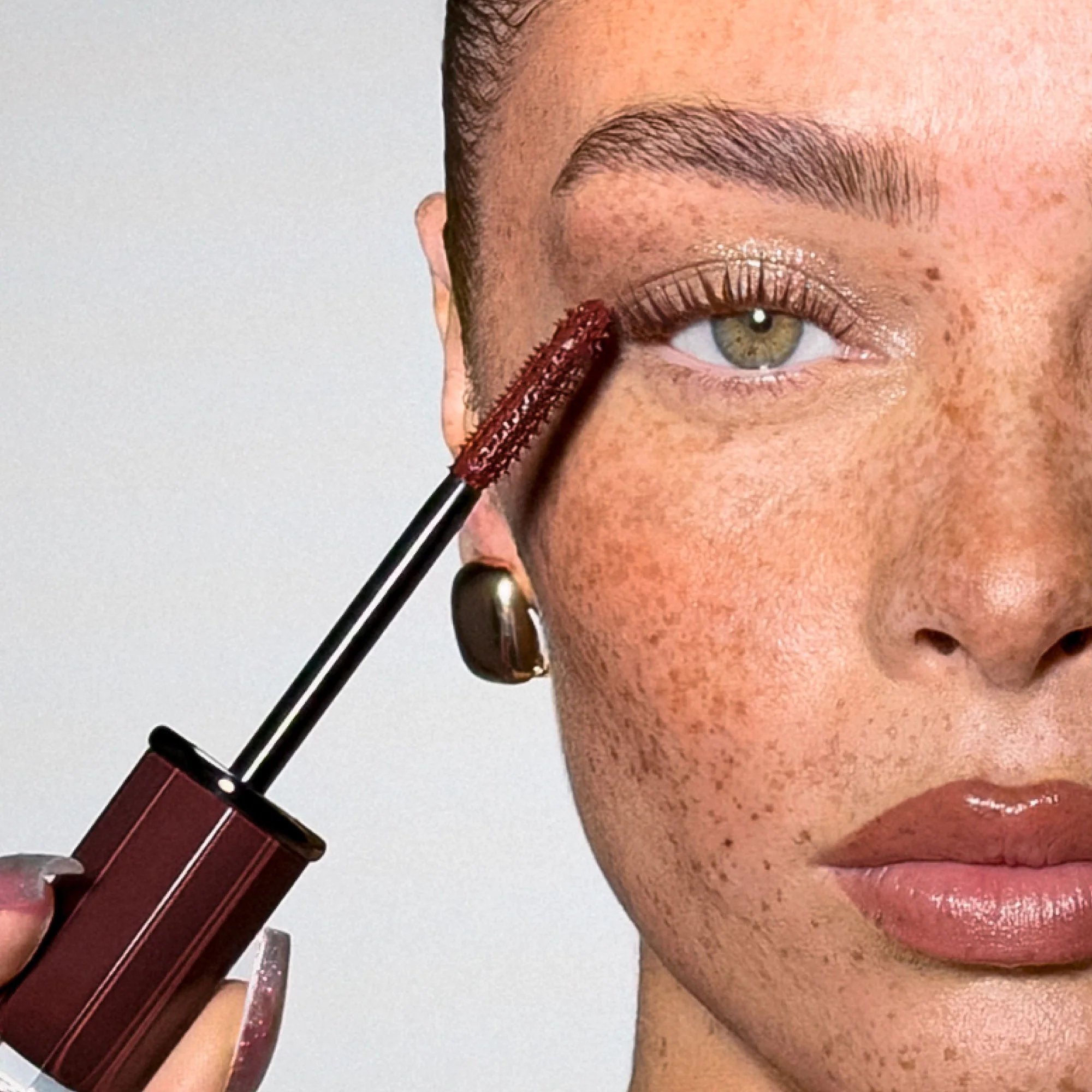 Beyond Bold Mascara - Image 23